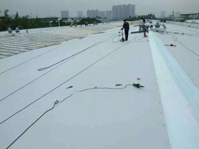 土工膜在水庫斜墻防滲需要具備哪些要點才能施工呢？